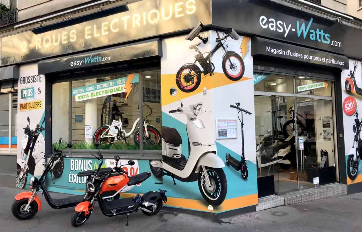 scooter &eacute;lectrique showroom paris